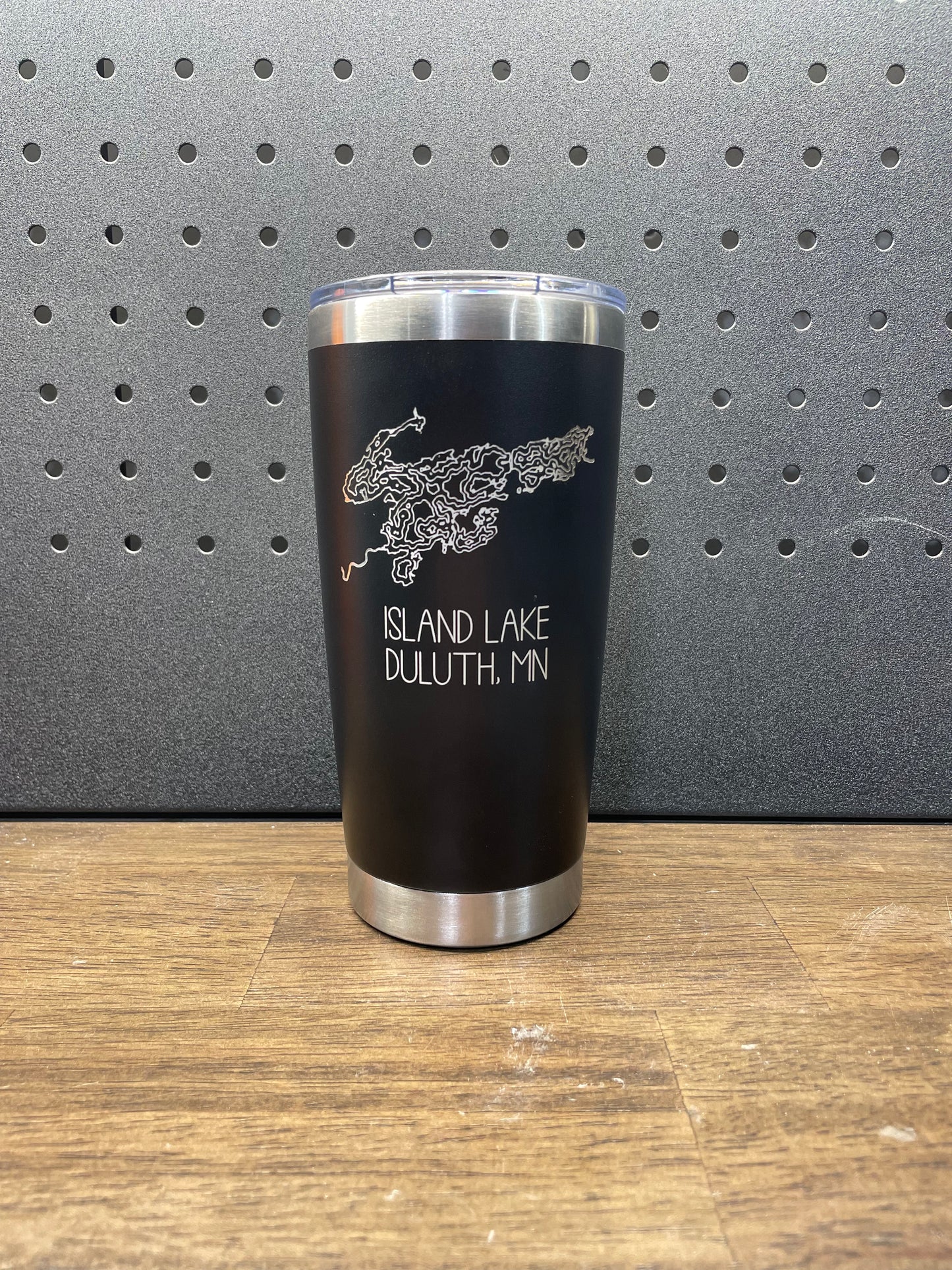 Drinkware | Island Lake | 20oz Lake Tumbler w/ Magnetic Sliding Lid